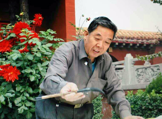 文章附图